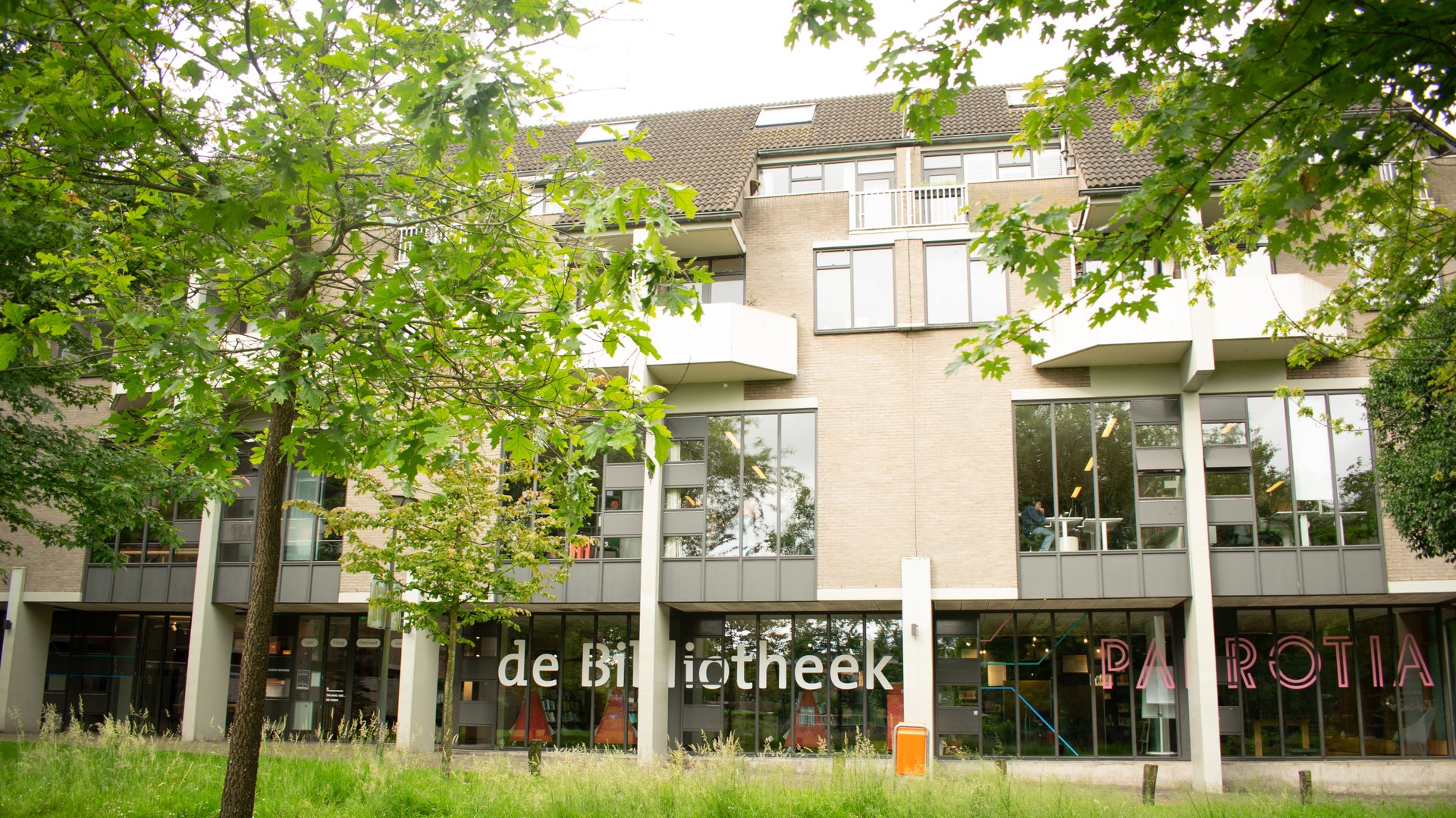 Bibliotheek Roosendaal past opnieuw openingstijden aan