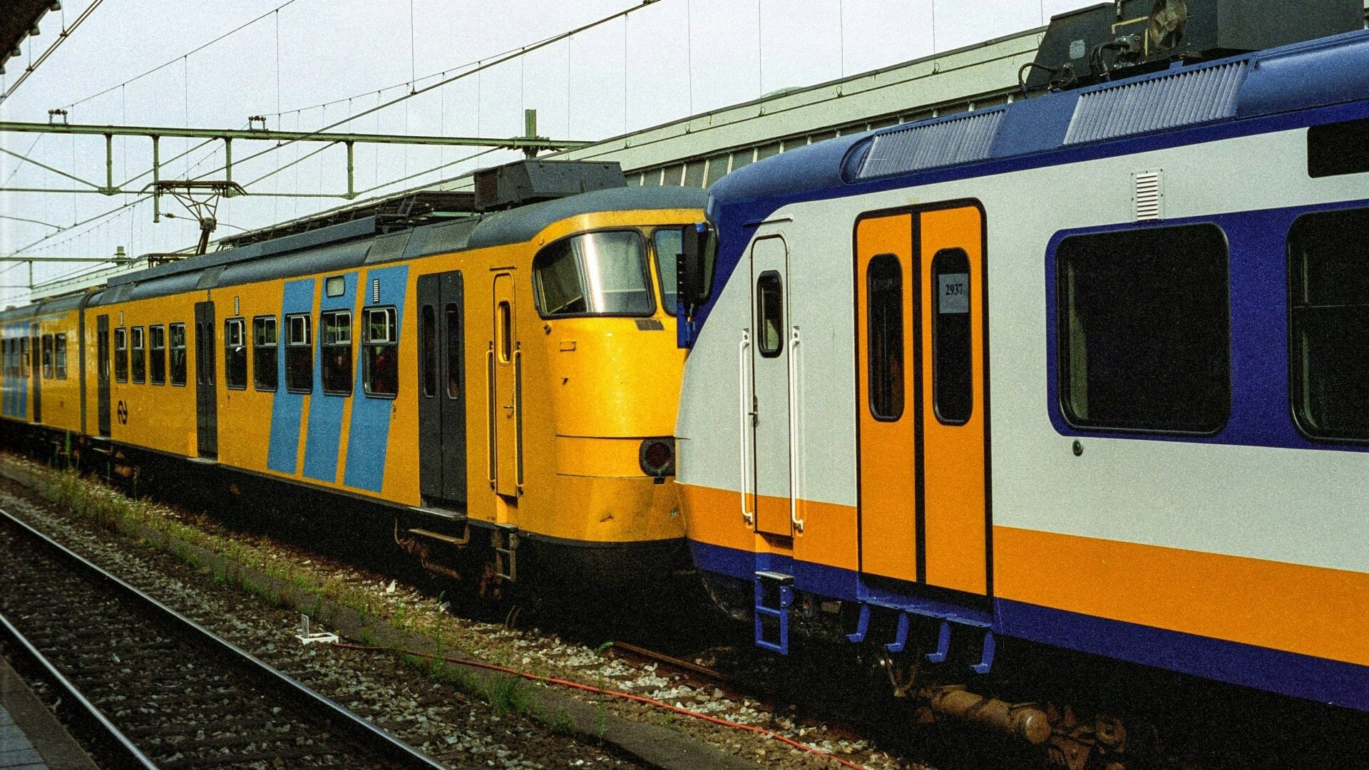 NS neemt na 46 jaar afscheid van eerste Sprinter; één exemplaar ...