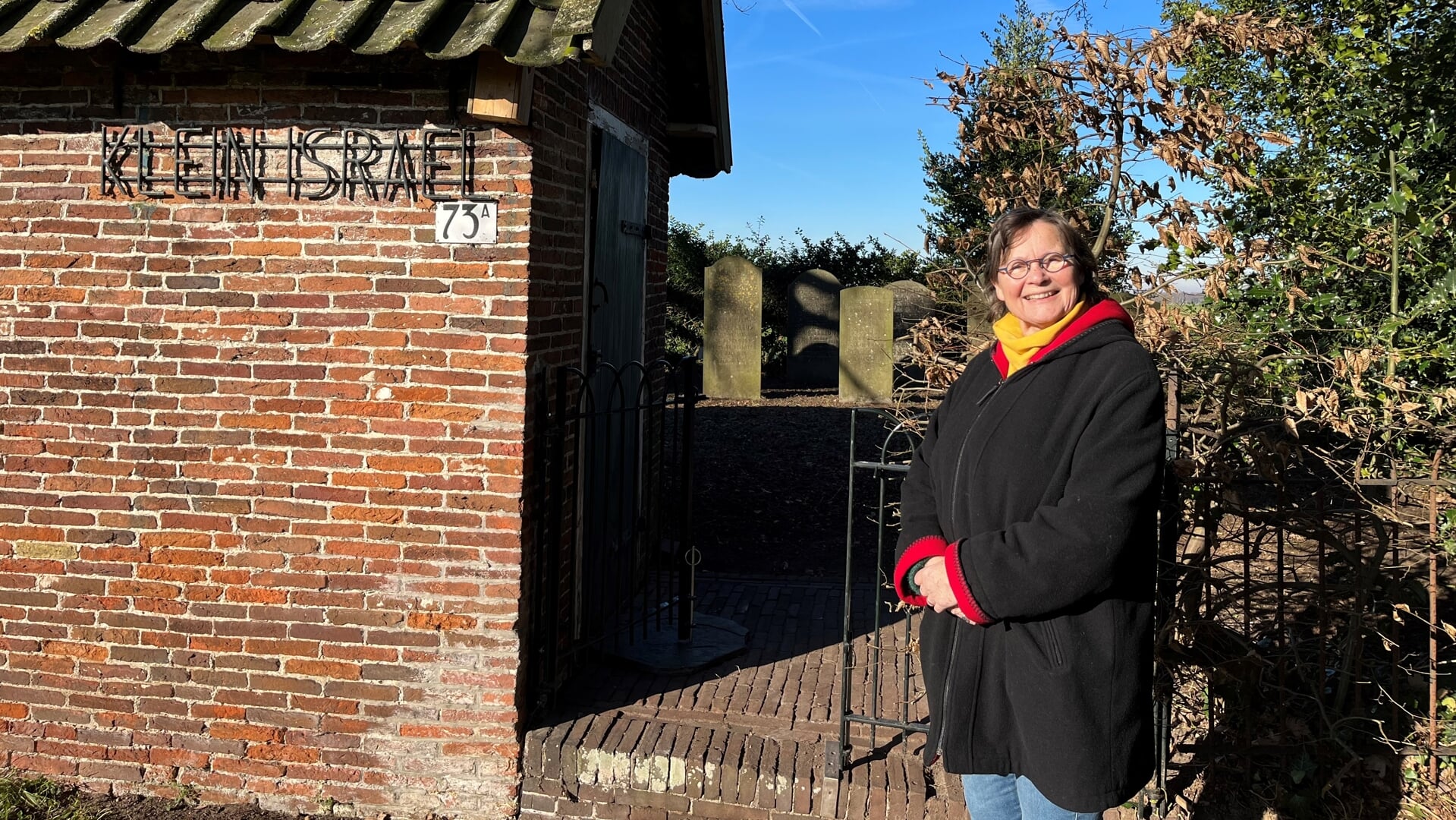 Joodse begraafplaats Kortenhoef in ere hersteld - Al het nieuws uit Hilversum