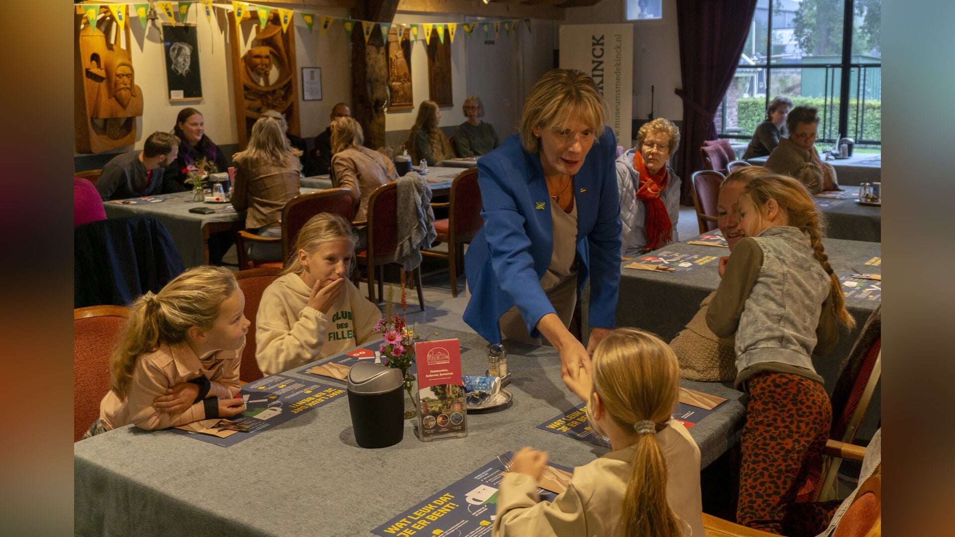 GedeputeerdeWitjes te gast bijontbijt in Museum Smedekinck