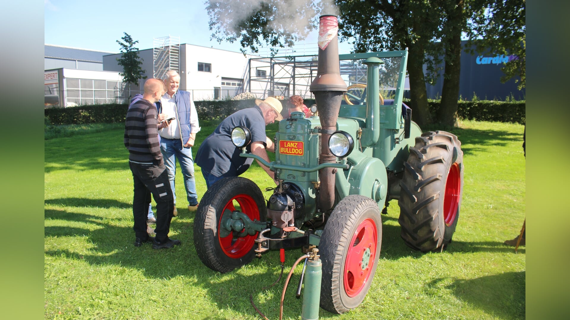 Oldtimerdag met toertocht voor oldtimer tractoren bij Museum Smedekinck