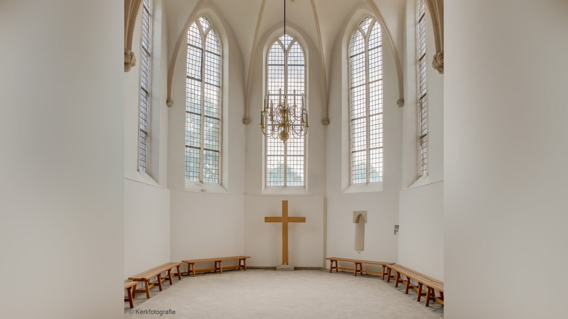 Stilte-vieringen in de Joriskerk in Drempt