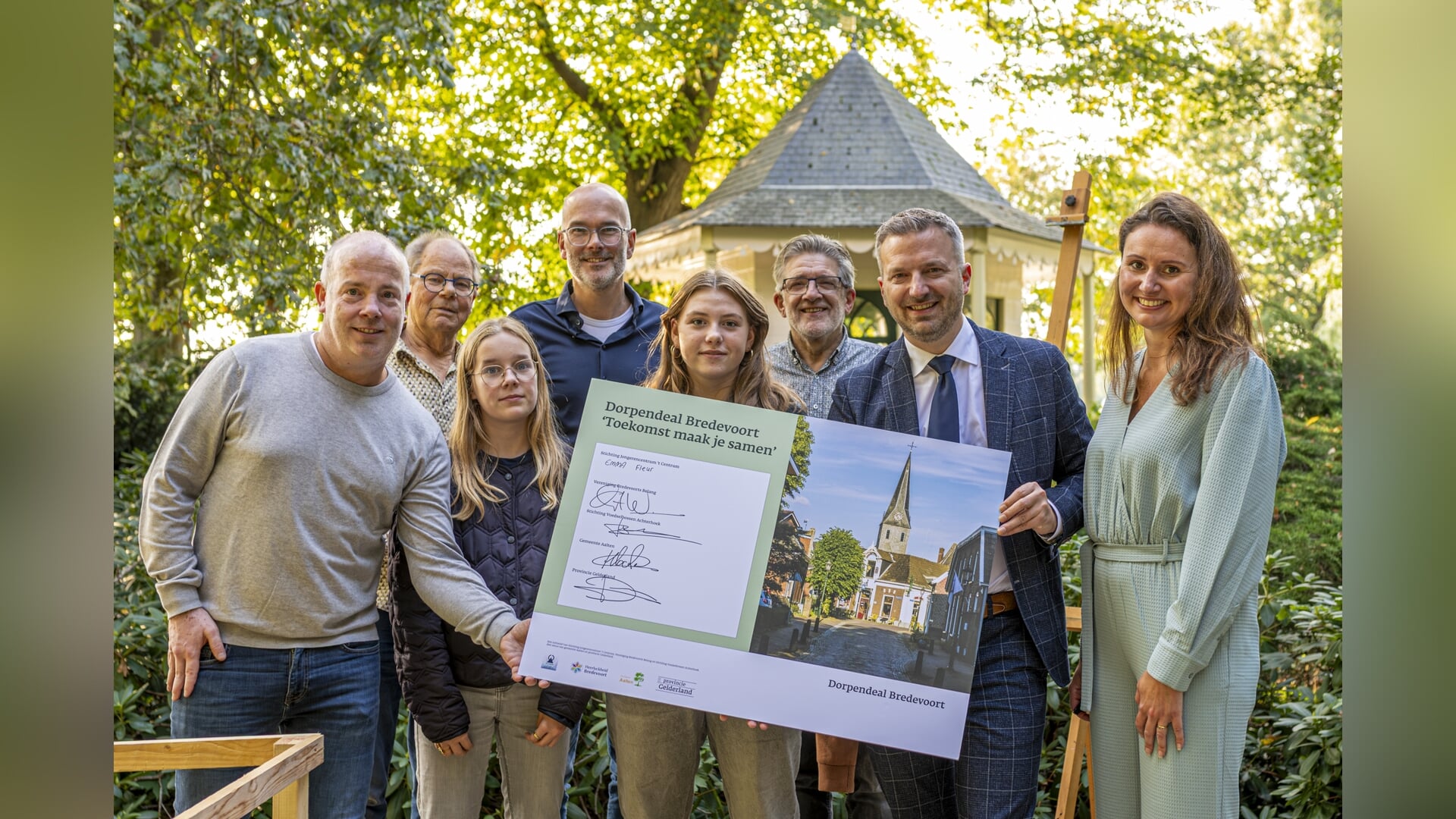 Dorpendeal Bredevoort ondertekend