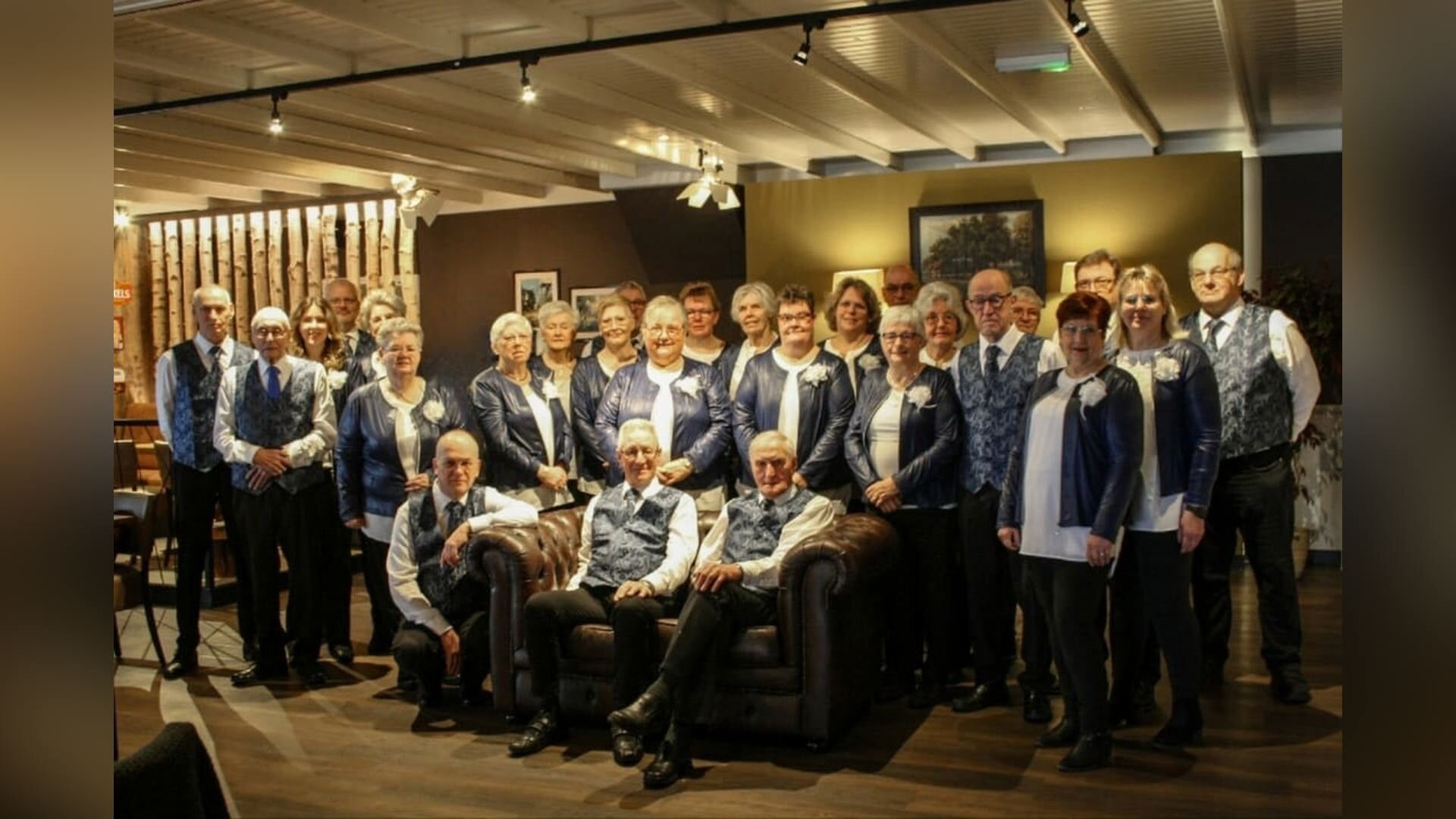 Meezingers bij optreden De Aladna’s in ’t Romienendal
