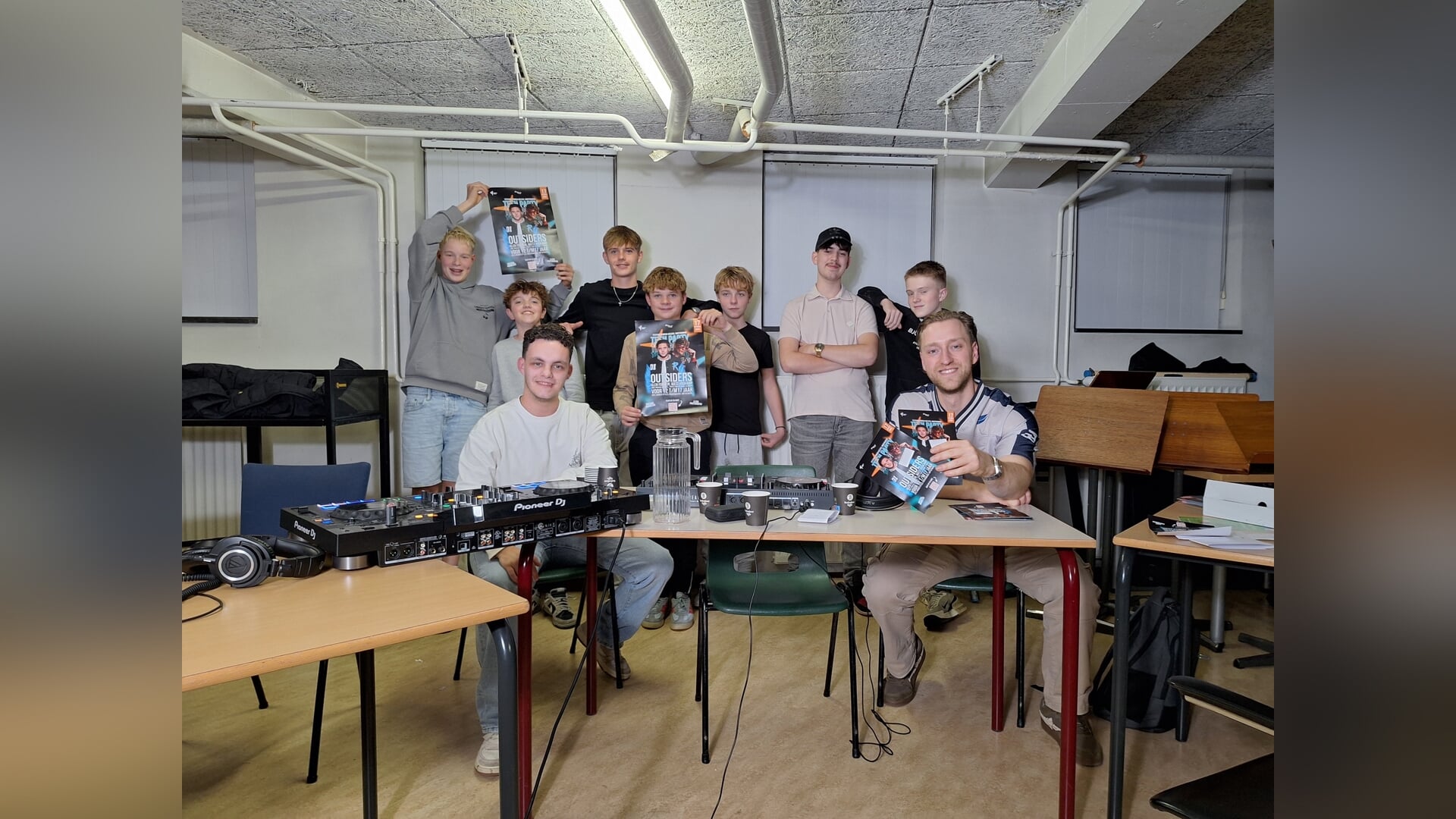 Jongeren kijken uit naar door hen zelf georganiseerde teenparty