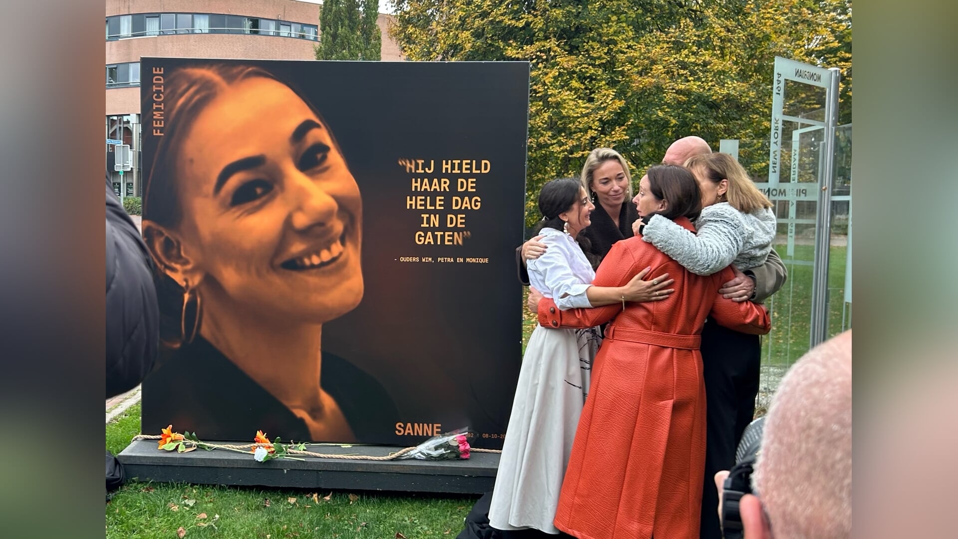 ‘Niet wegkijken, niet zwijgen’: Winterswijk opent indringende expositie over femicide