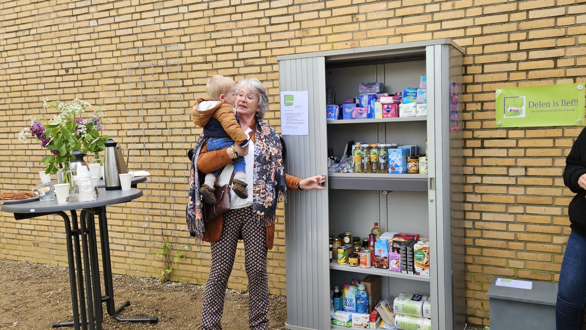 Winterjassenproject Lichtenvoords Buurtkastje krijgt vervolg