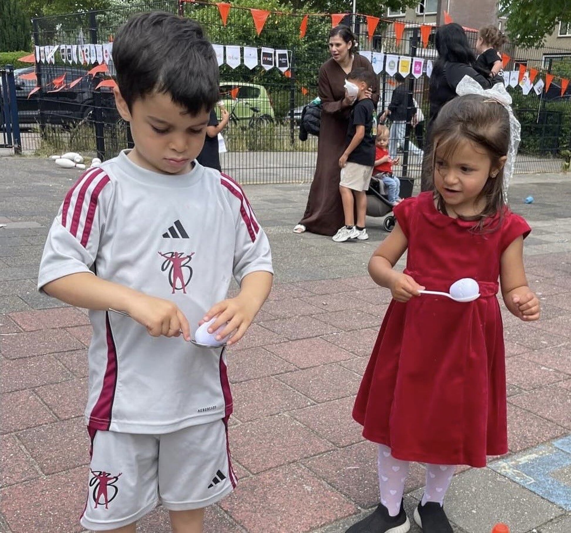 De Vlieger sluit schooljaar af met ‘wereldfeest’