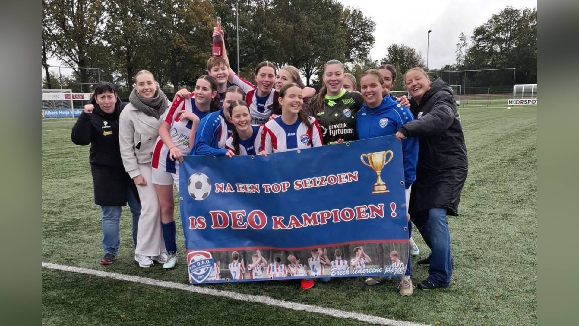 Dubbel kampioensfeest bij DEO