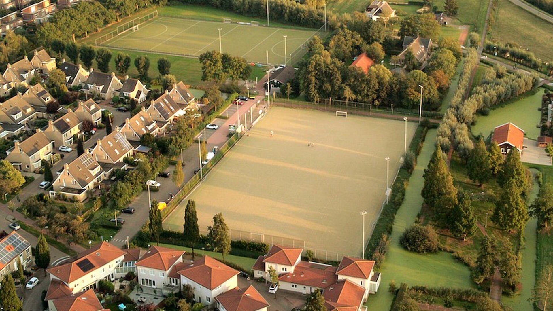 SMHC kijkt uit naar renovatie tweede hockeyveld: ‘dringend nodig’