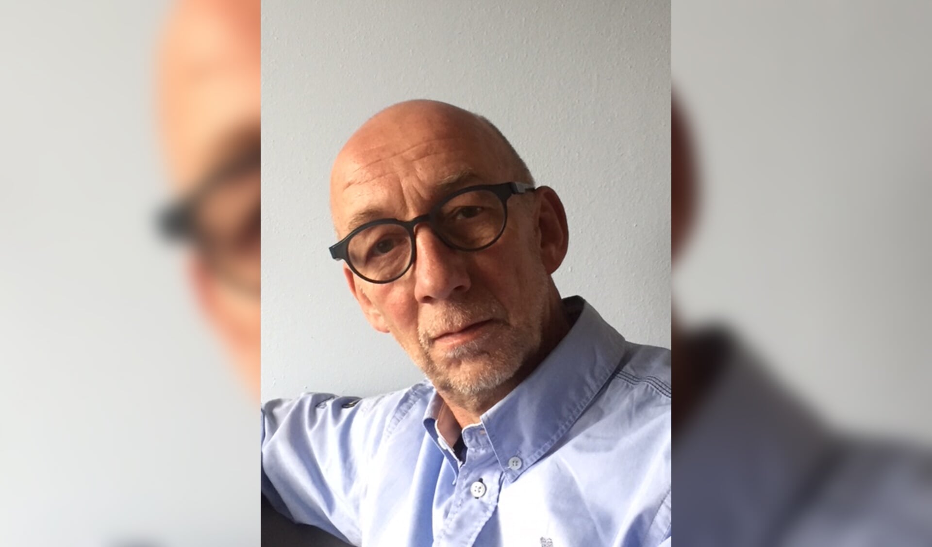 Koen Hofman geeft lezing over nieuwe boek 'Wij Adam, een spiegel aan de ...