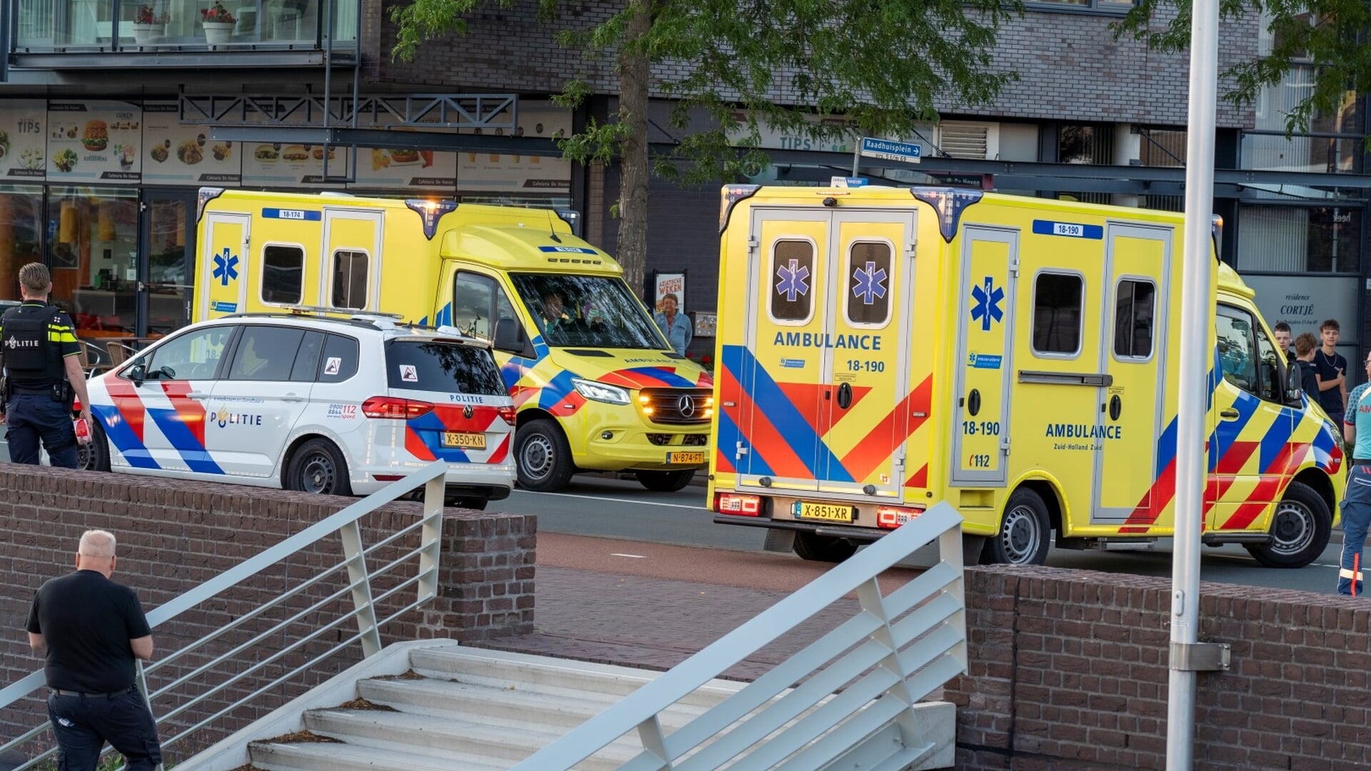 Neergestoken meester Recep van Het Palet Alblasserdam weer thuis