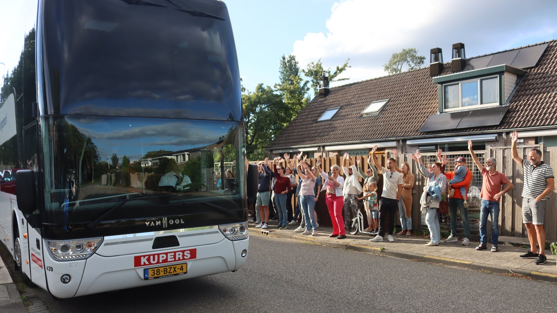 Kinderen Jeugdkamp Krimpen weer uitgezwaaid