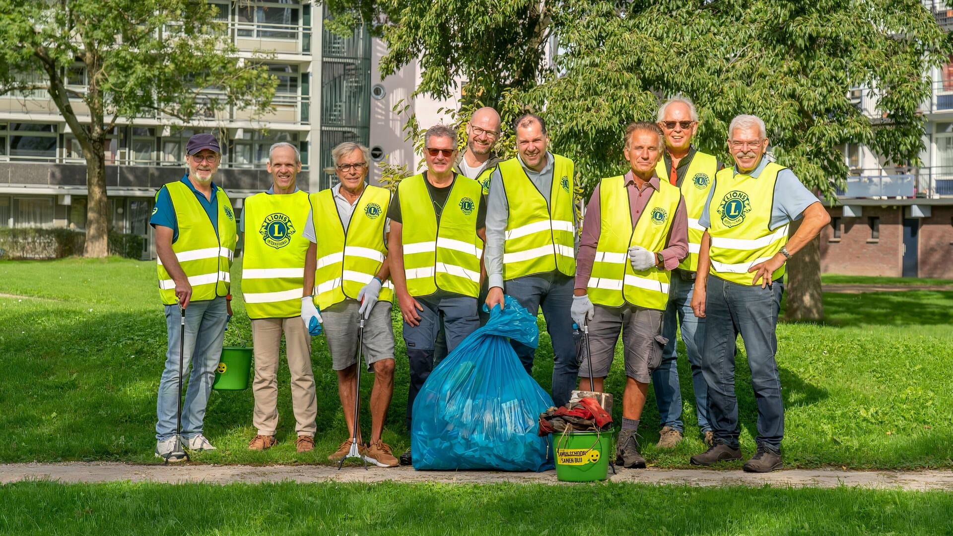 Lionsclub helpt Vianen schoon te houden tijdens World CleanUp Day