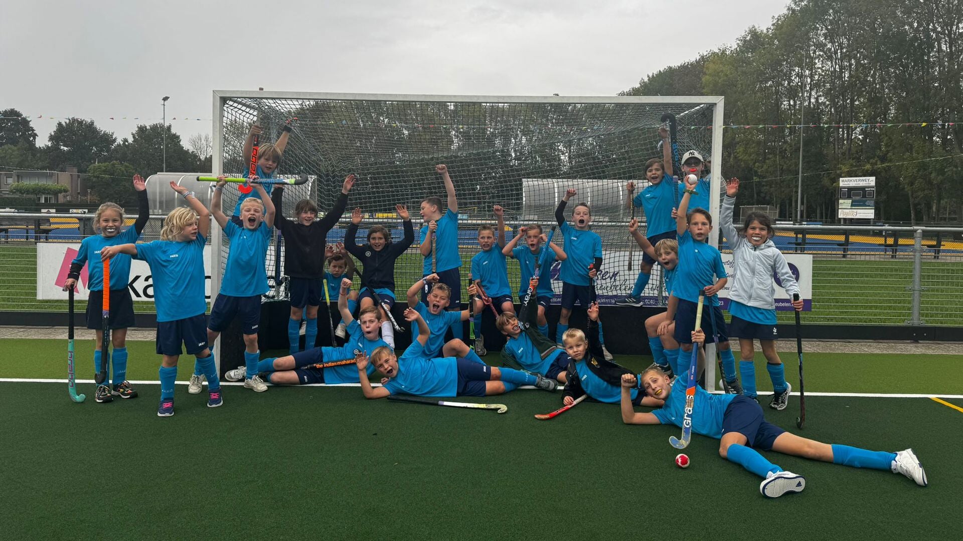St. Antonius Beesd wint schoolhockeytoernooi in Geldermalsen
