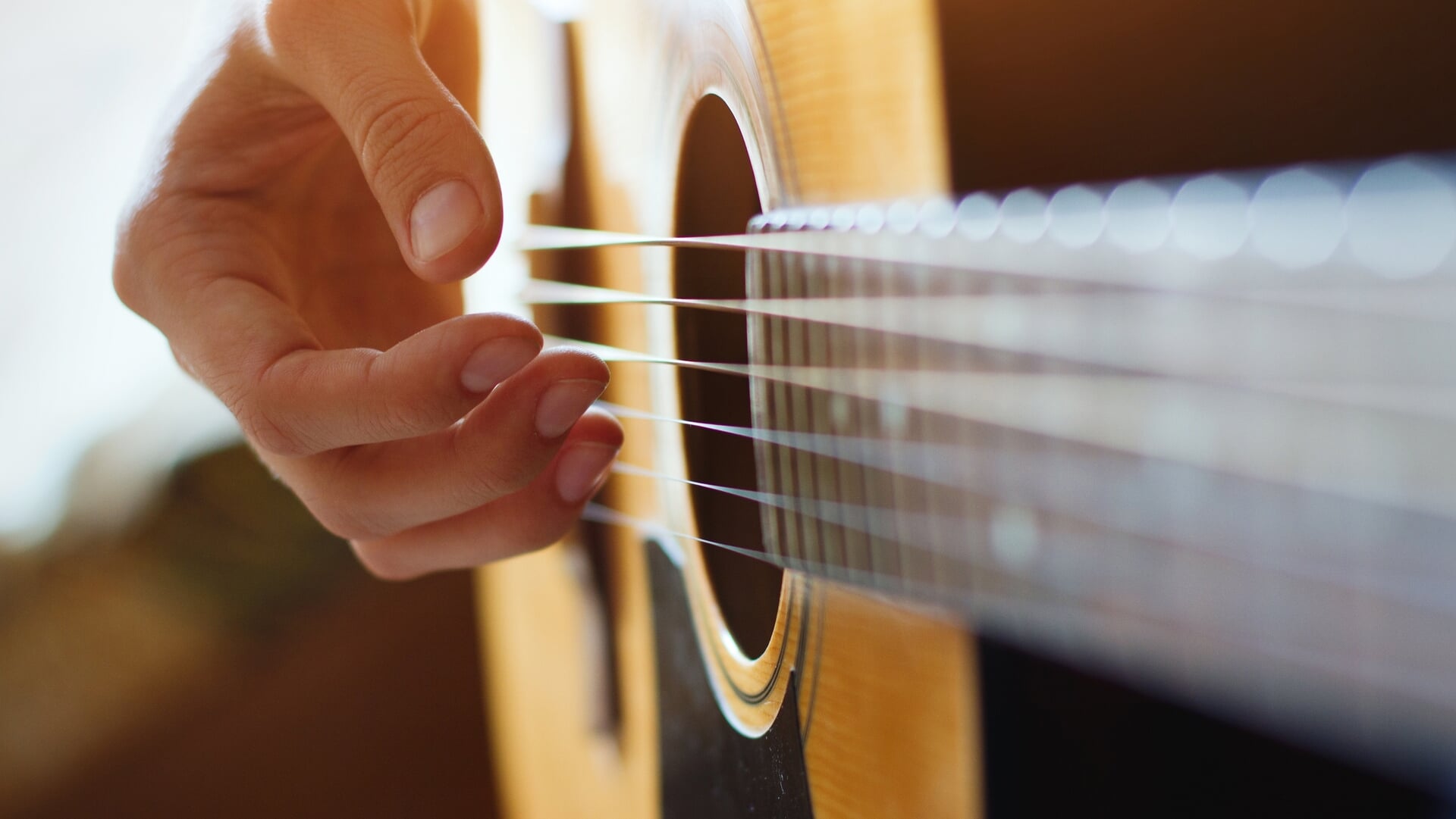Muziekreis door de tijd met Hans Pekelharing in Bibliotheek Nieuwegein