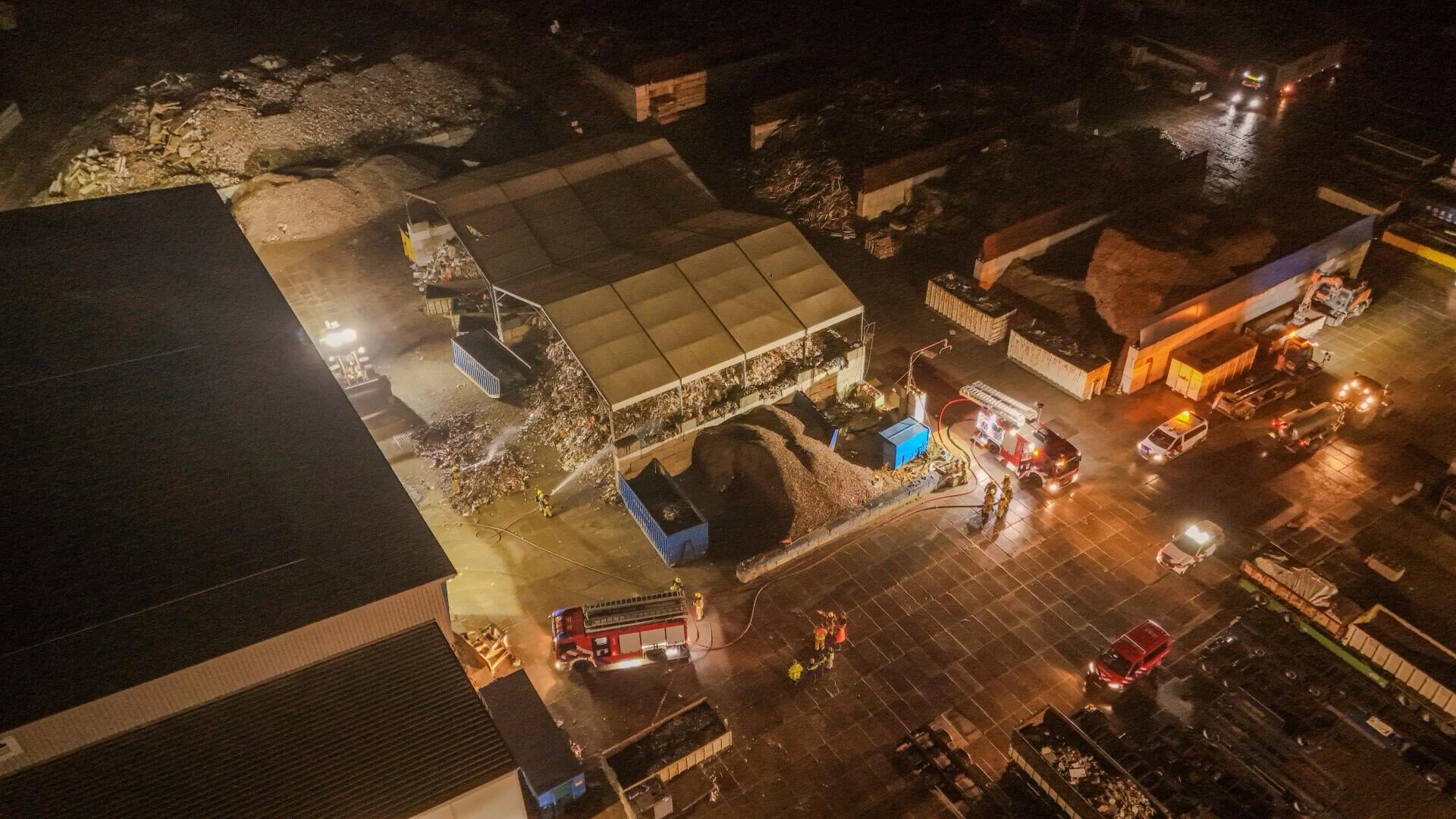 Weer brand bij afvalverwerker Korenet in Groot-Ammers: vuur snel onder controle