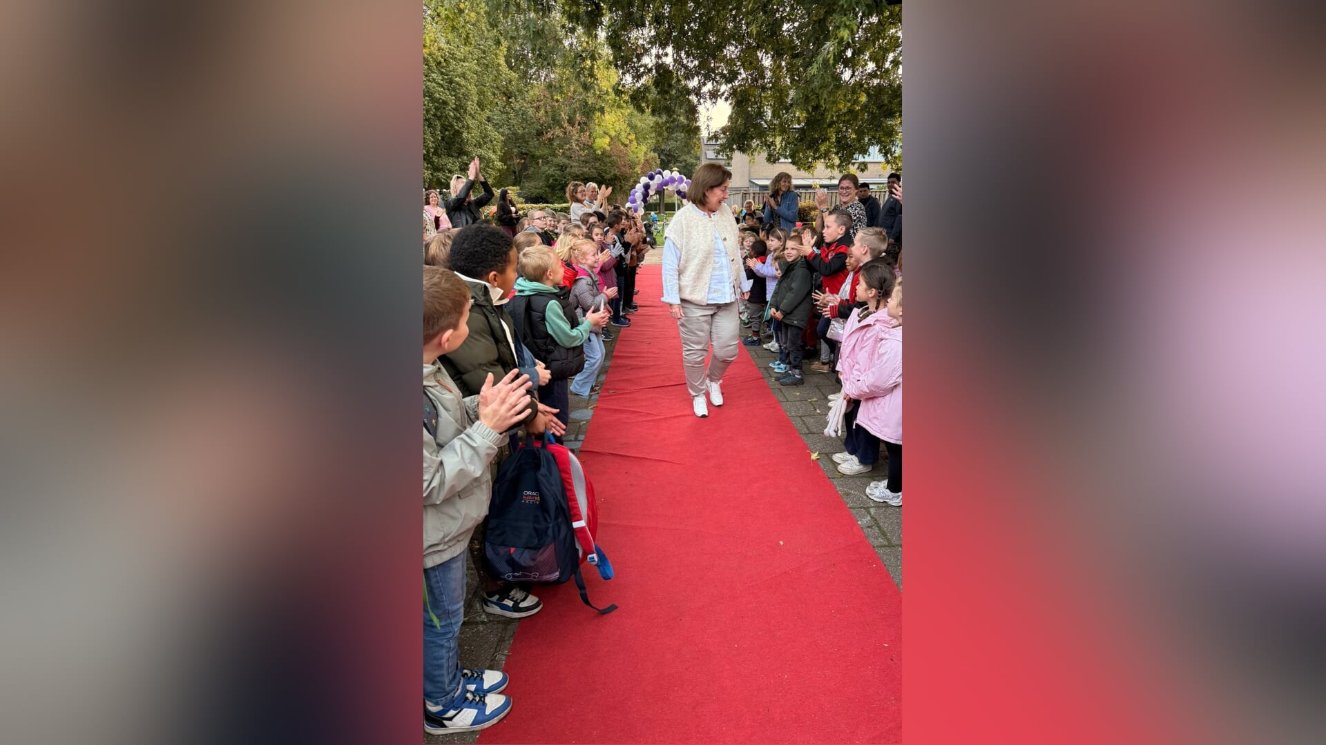 Basisschool De Palster zet juf Els in het zonnetje na 40 jaar lesgeven ...
