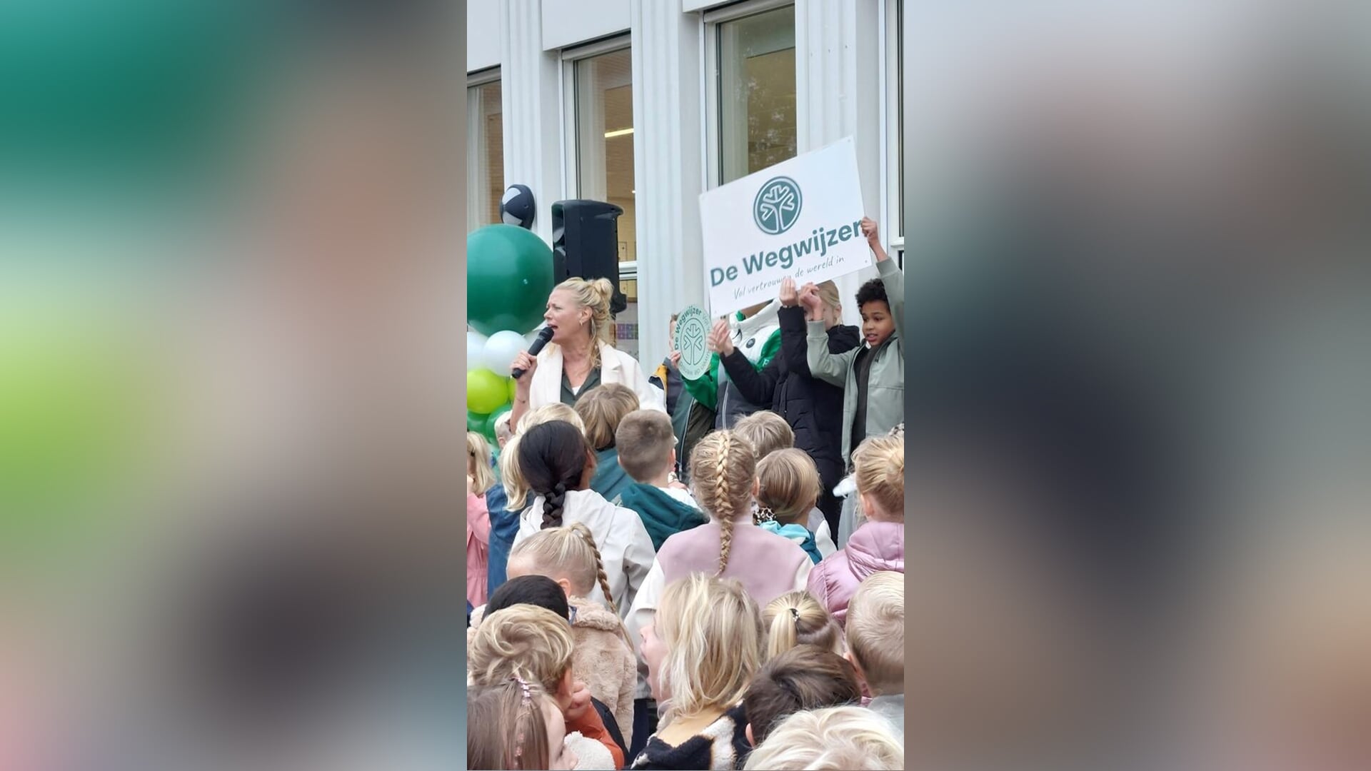 Basisschool De Wegwijzer in Vianen straalt in een nieuw jasje