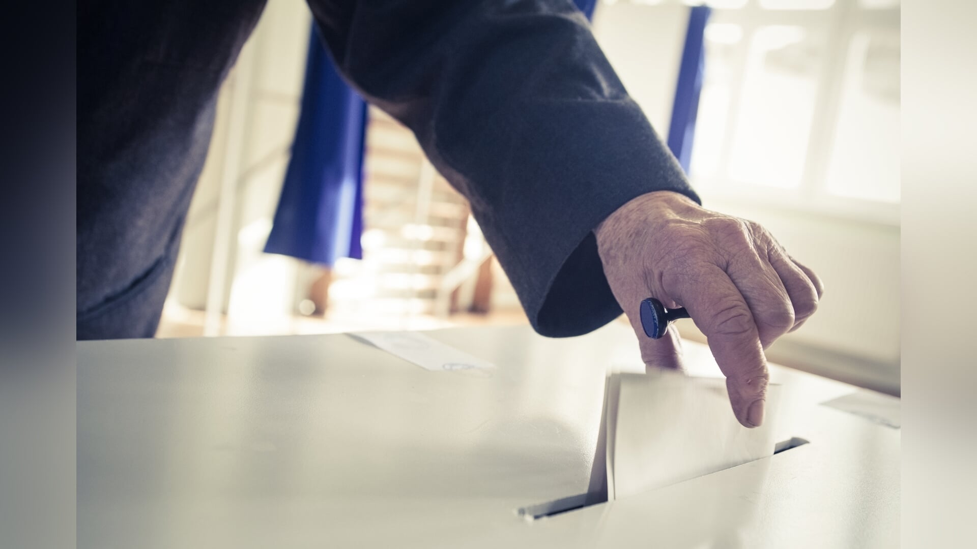 Waarom komt het enige stemlokaal van Hoornaar in De Zes Molens en niet in Het Bruisend Hart?