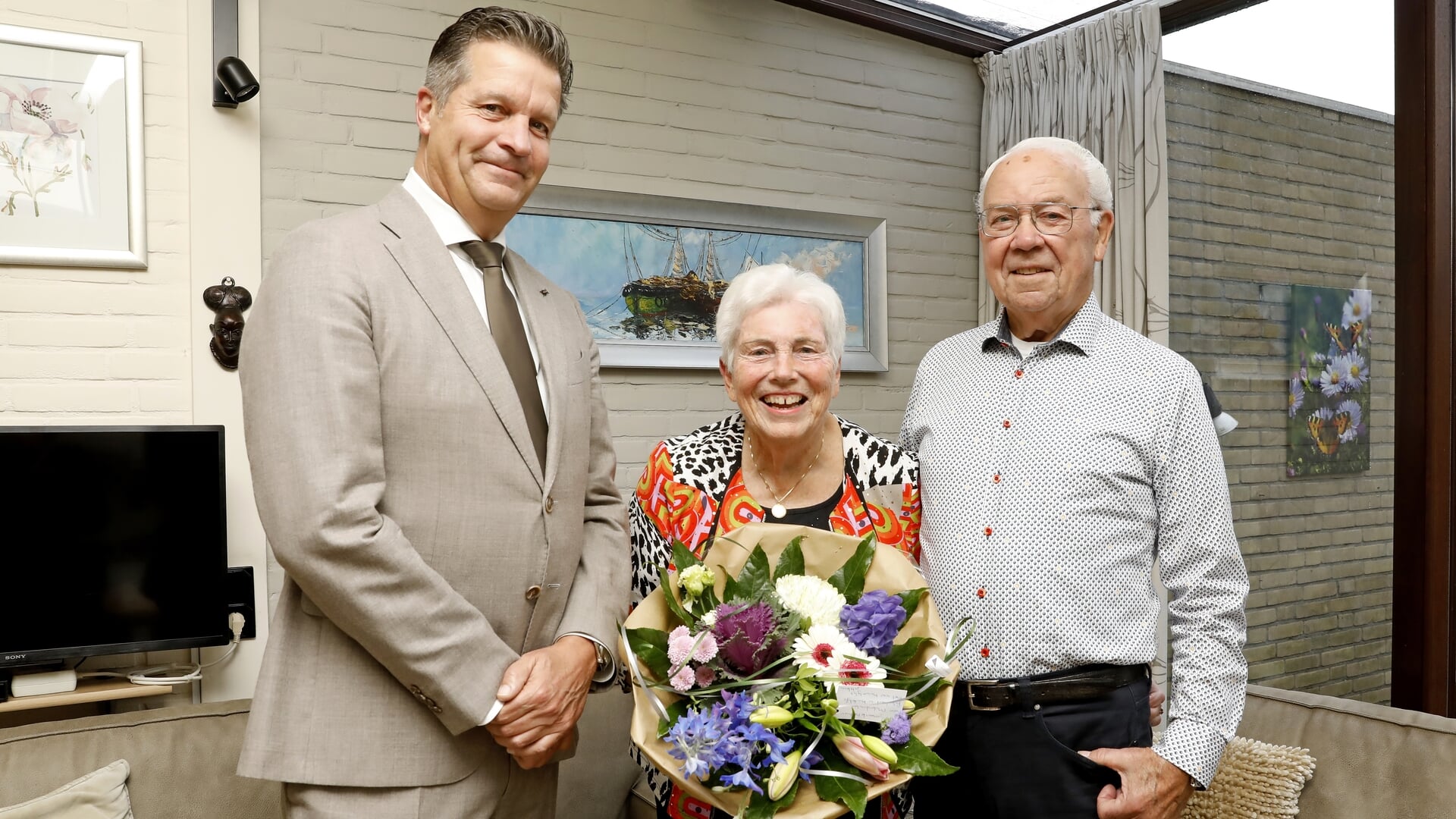 Felicitaties voor jubilerend echtpaar Westbroek in Streefkerk