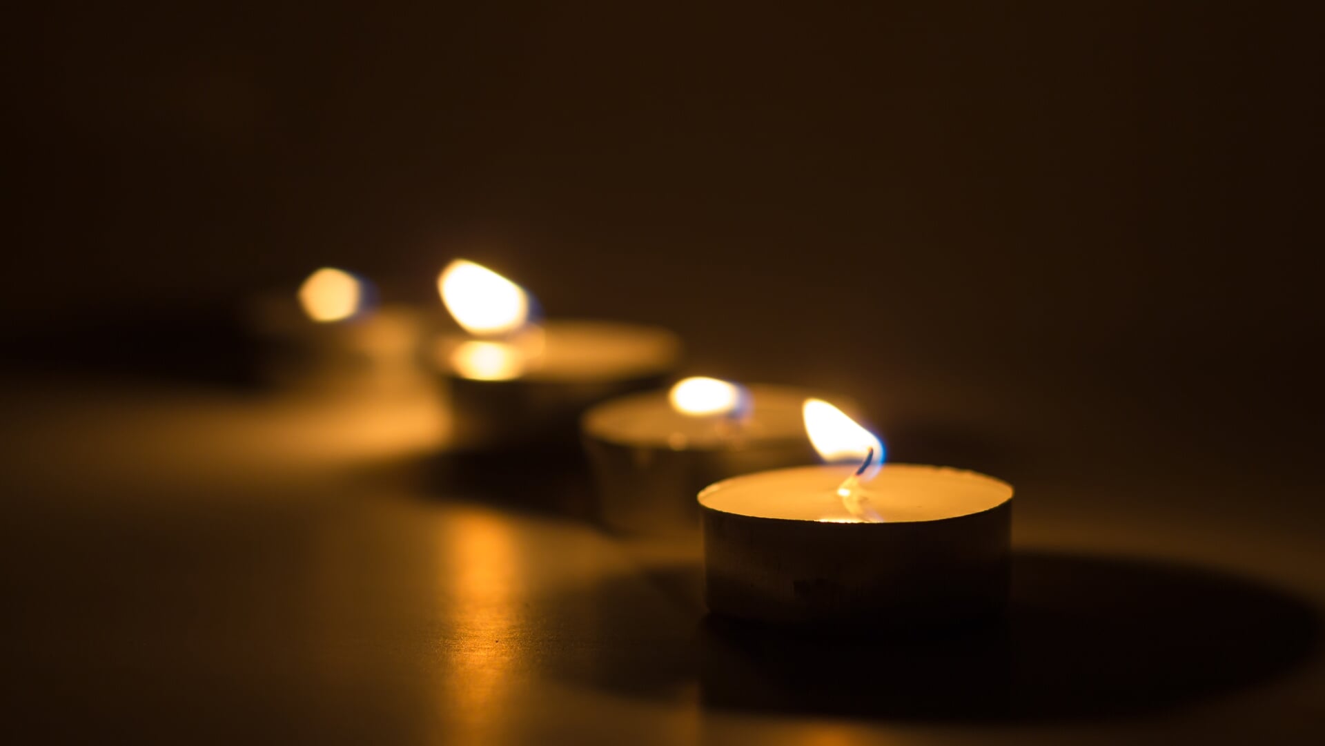 Sfeervolle gedenkavond Licht op Noorderveld in Nieuwegein