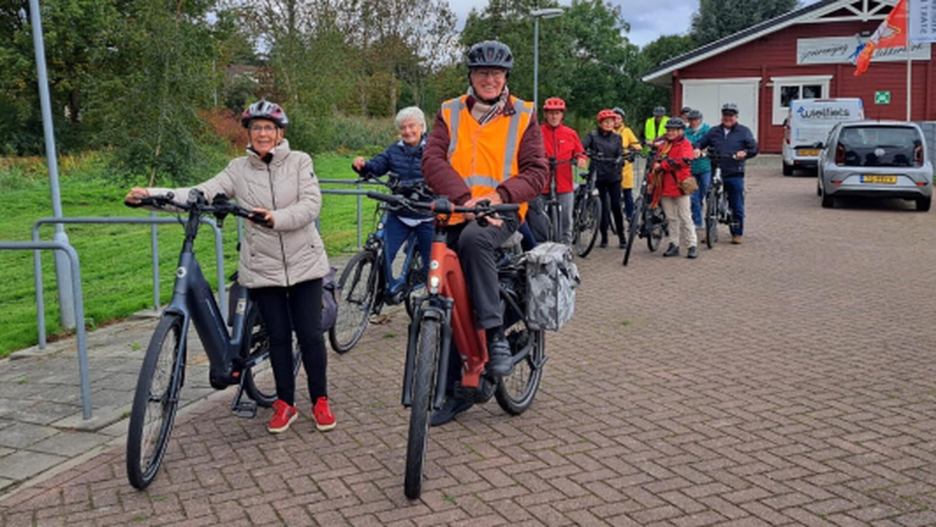 Senioren in Lekkerkerk met meer vertrouwen op de fiets dankzij clinic Doortrappen