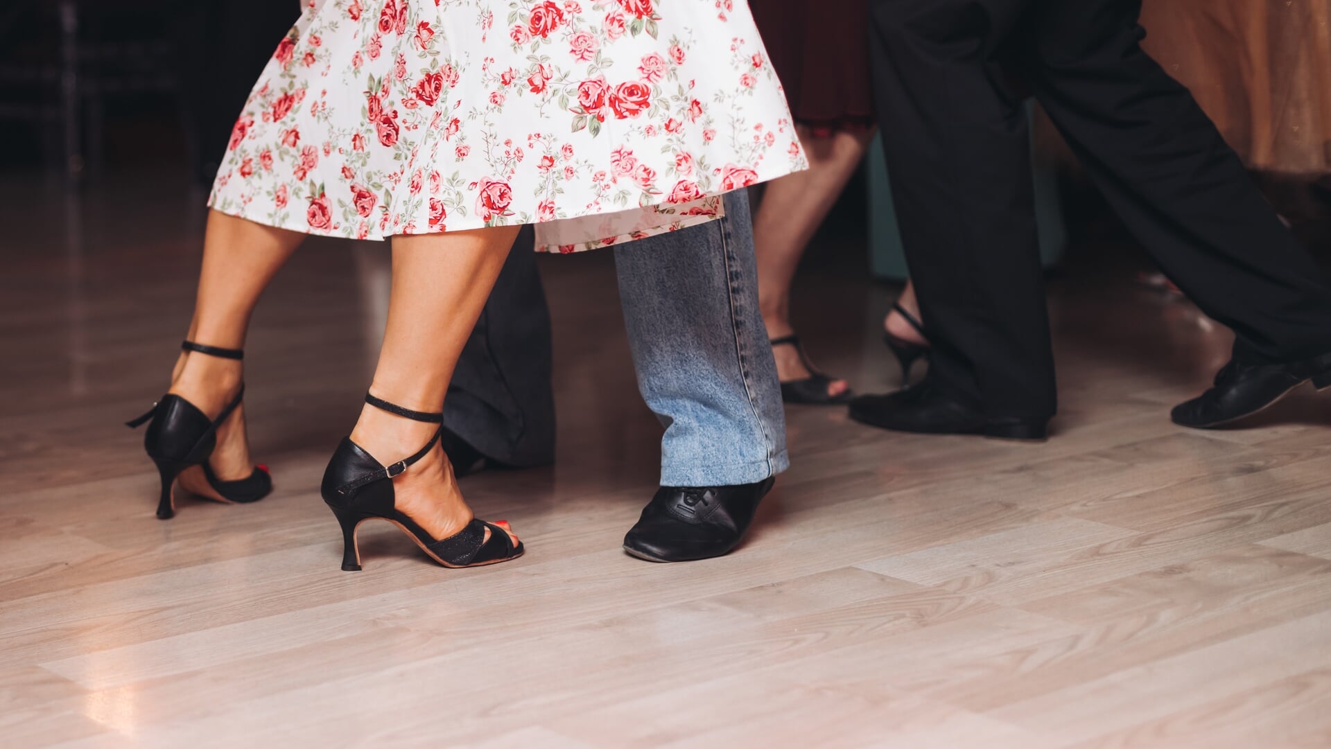 Voetjes van de vloer in Fort Vreeswijk: start dansen op zondag
