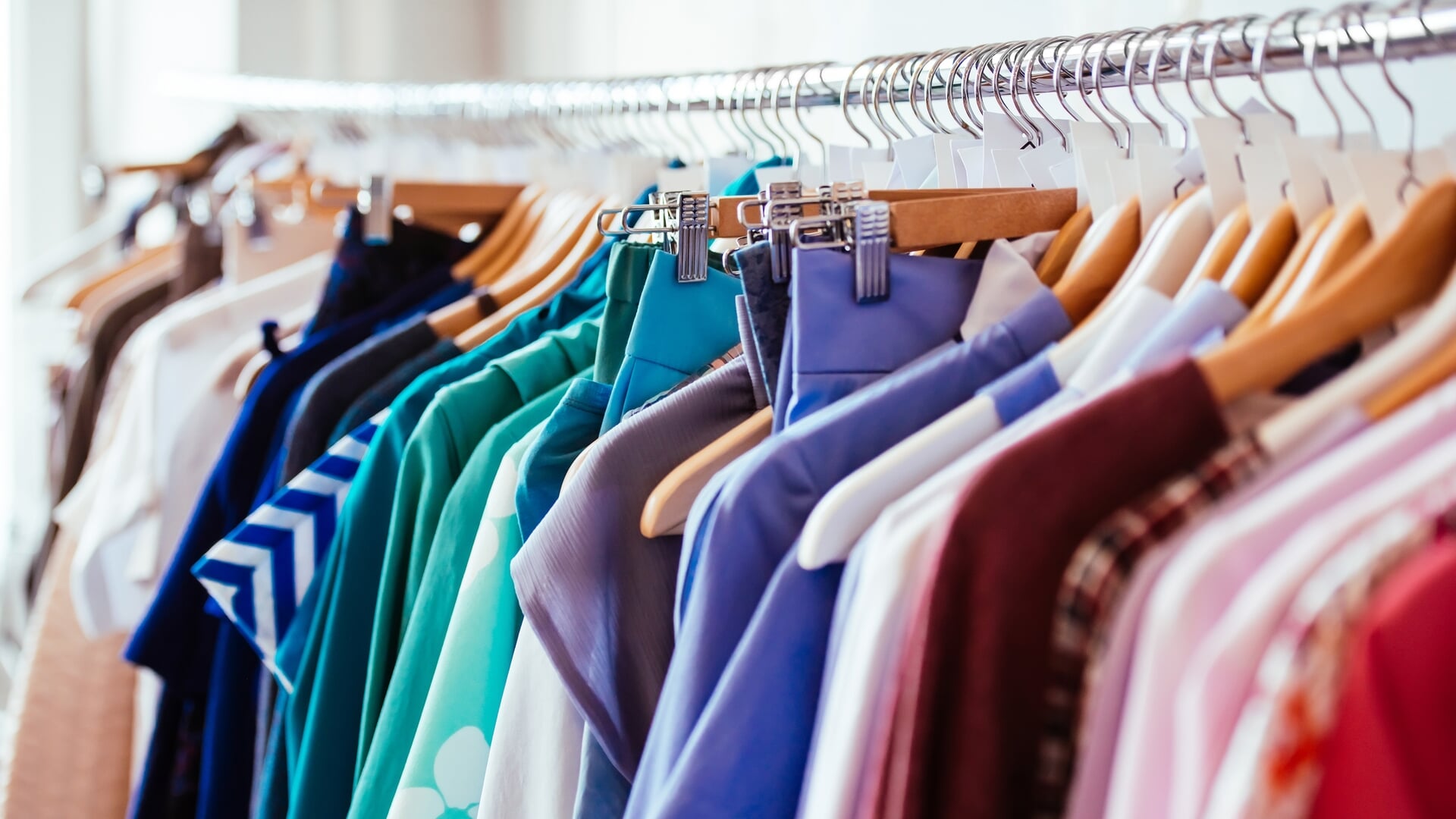 Kleren gezocht voor het goede doel: lever ook kleding in