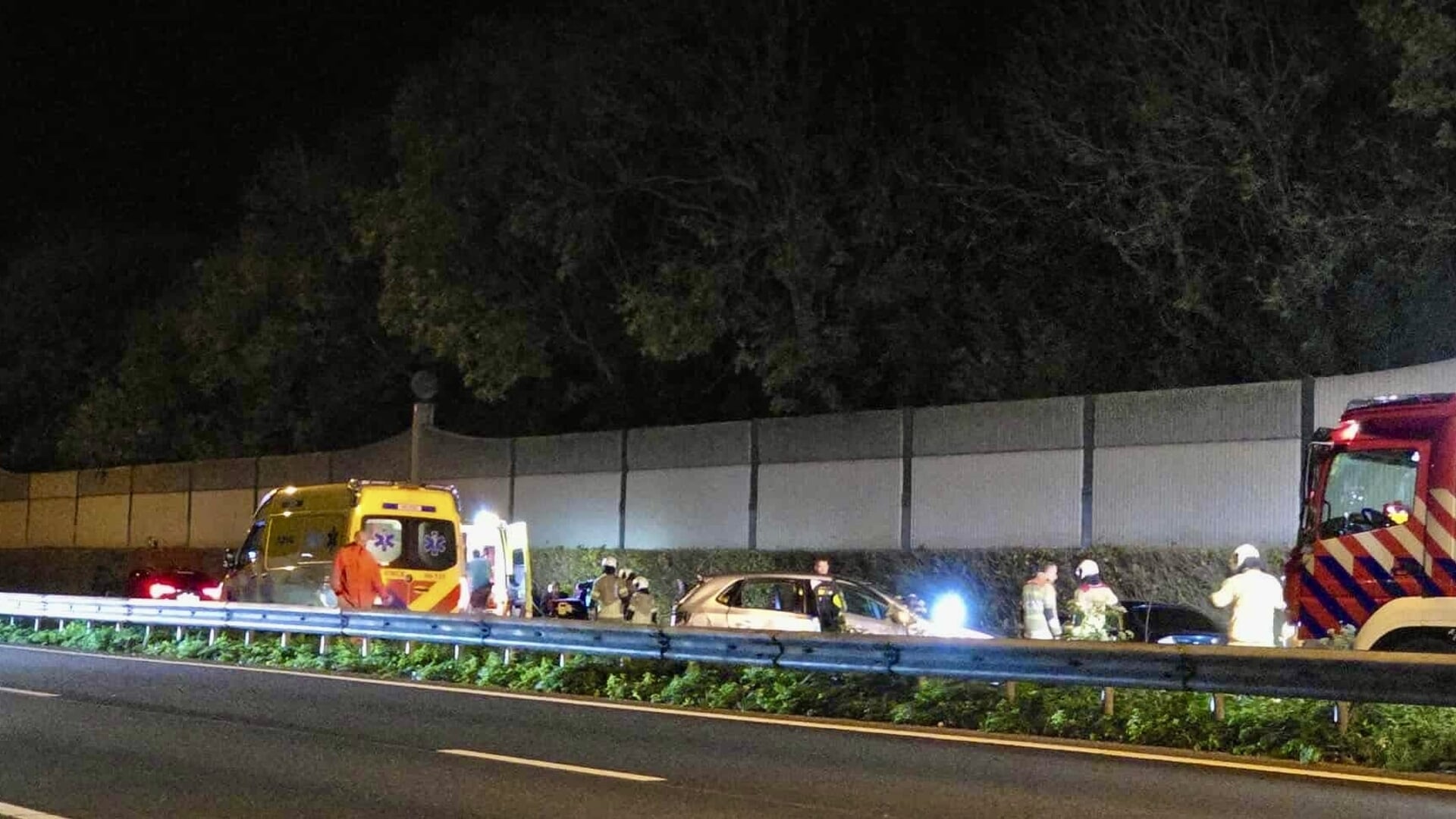 Ongeval met meerdere voertuigen op A27 bij Meerkerk