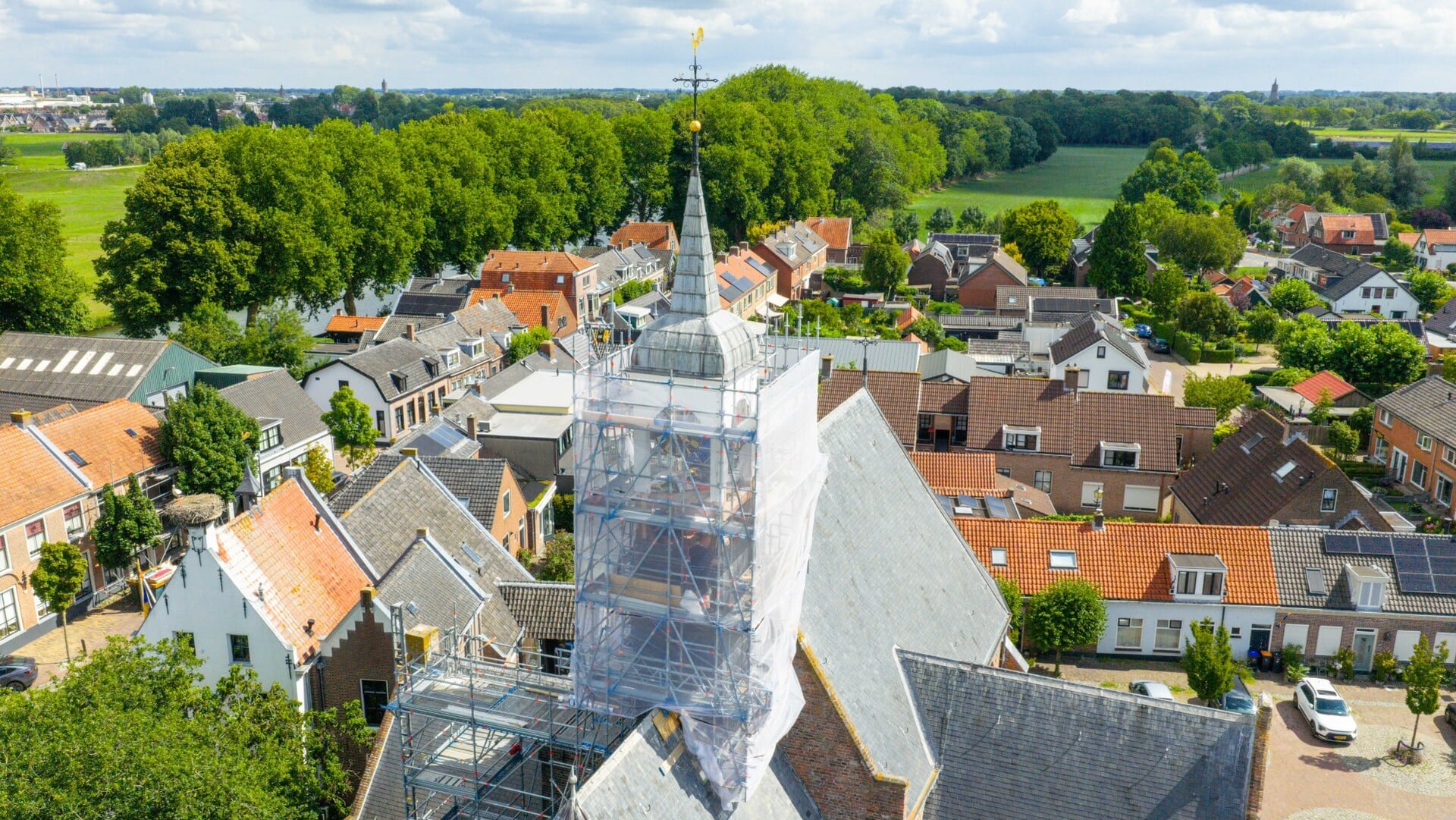 Heukelumse klokken gaan weer luiden dankzij steun van gemeenschap