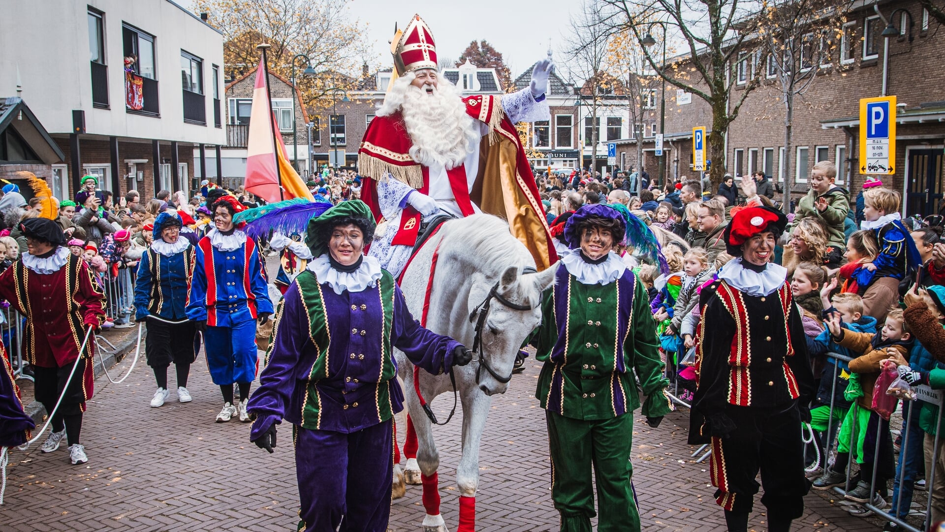 Goudse Sinterklaasintocht draait om groot pepernotenmysterie