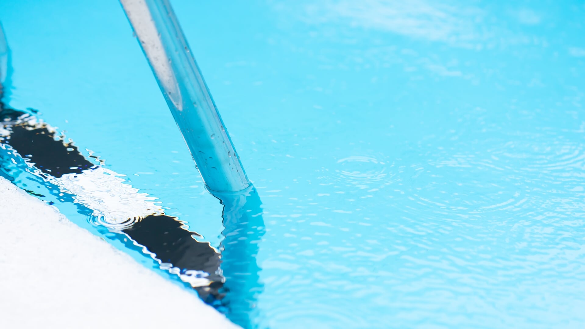 Gemeente investeert in zwembad Geldermalsen en maakt plannen voor toekomstig zwembad