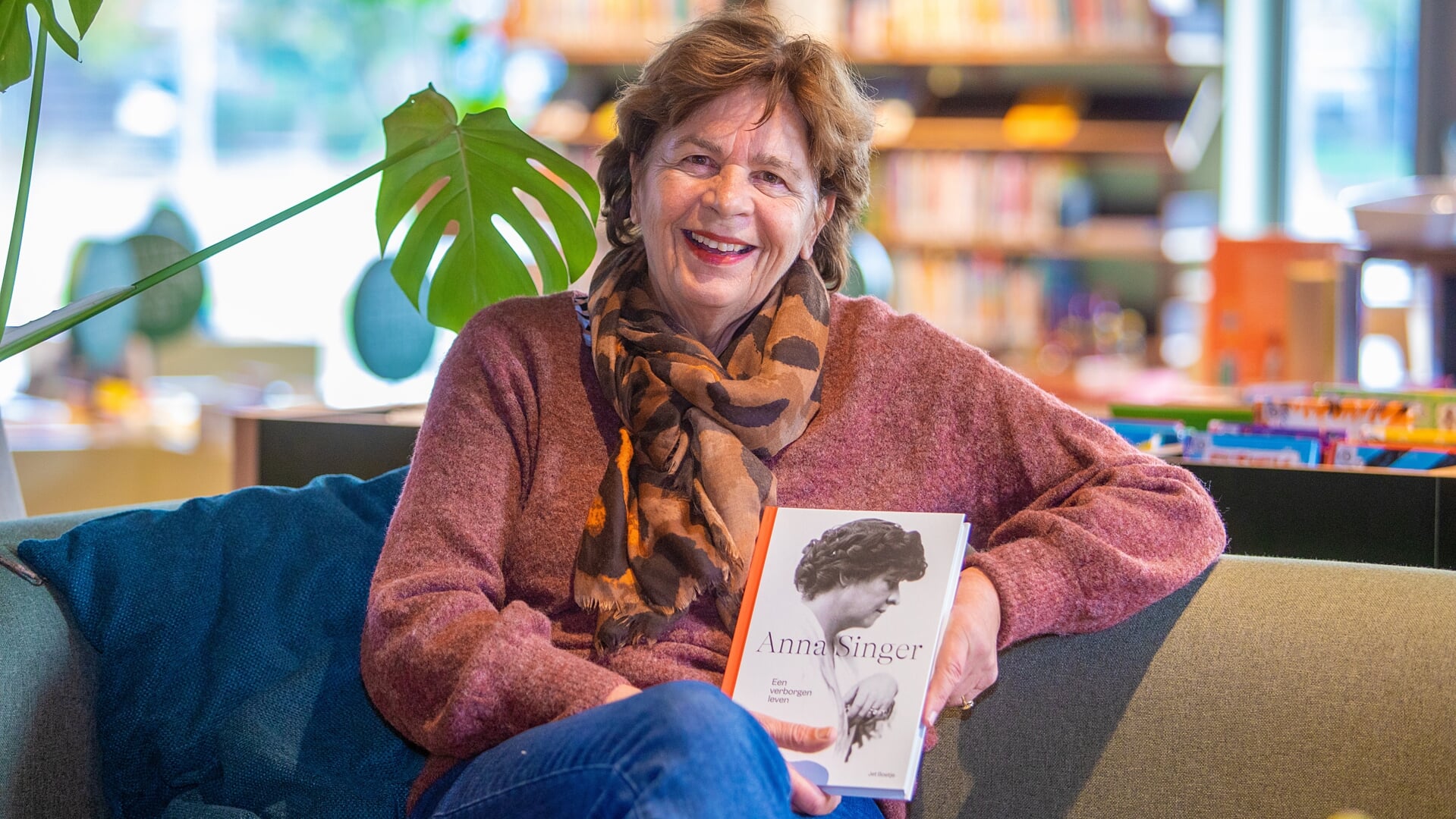 Jet Boetje vertelt over verborgen leven van Anna Singer in bibliotheek ...