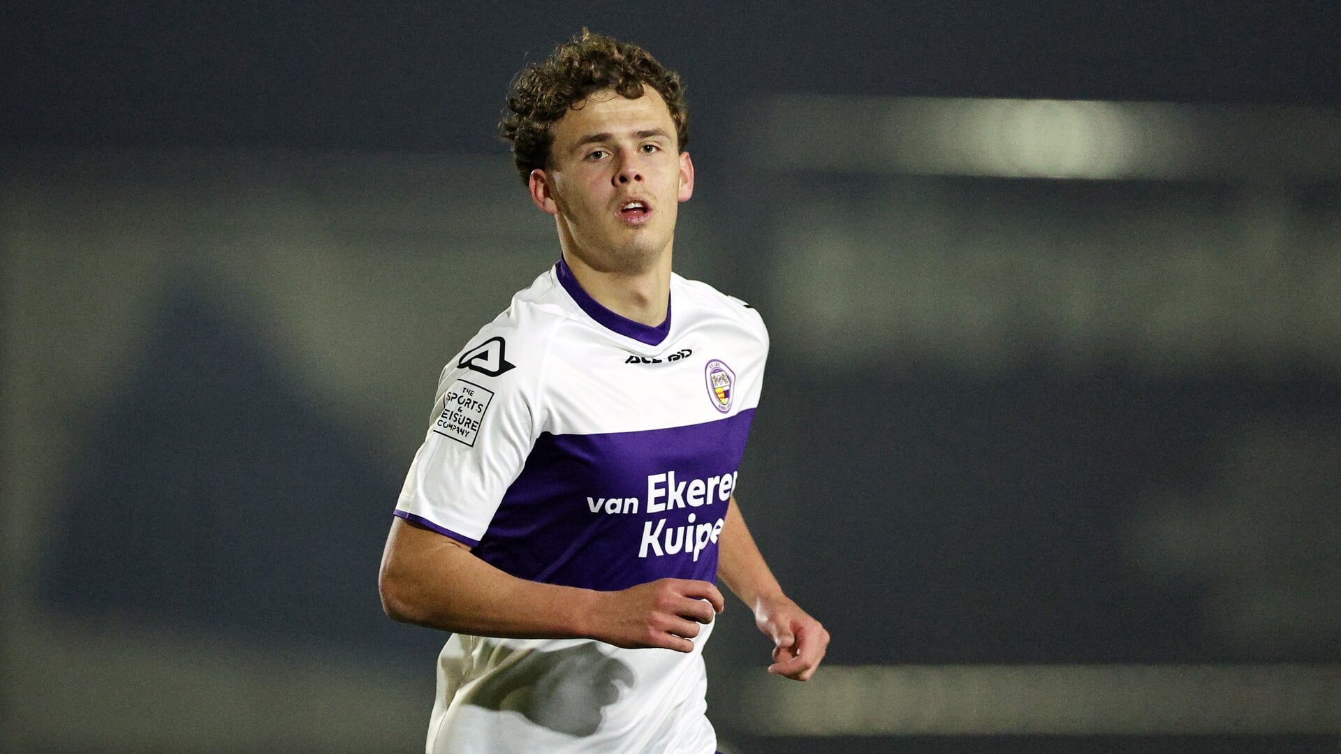 Ray Versluis wil plezier terugvinden bij LRC Leerdam: ‘Tien goals moet ...