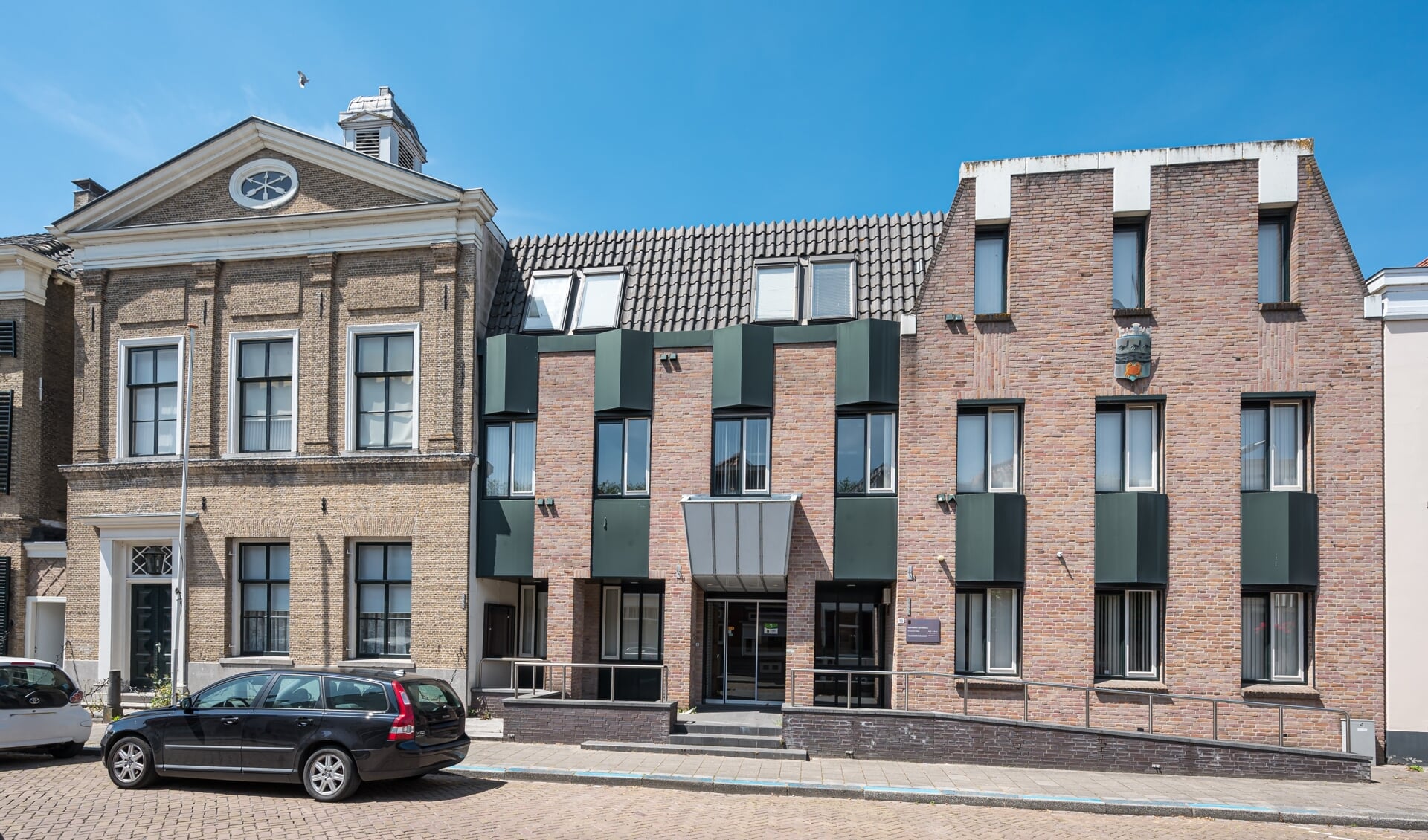 Onder De Wiek Dirksland Kou lijkt uit de lucht in omgeving noodopvanglocatie in Dirksland