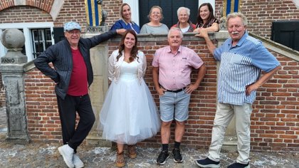 Toneelvereniging Ameide brengt historische locaties tot leven, met humor