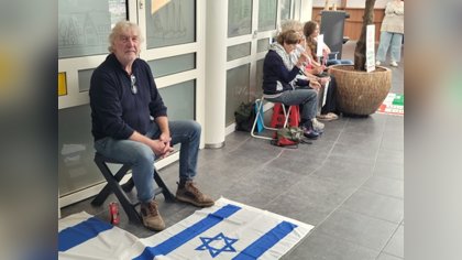Wekelijkse Gaza-sit-in Huizen niet verplaatst, politiek reageert