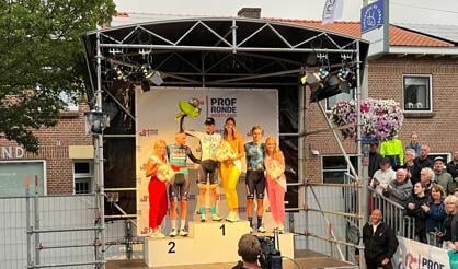 Limburger Wout Poels zegeviert in opwindende Profronde Westland