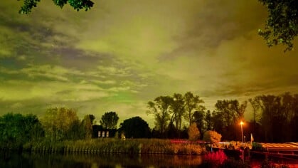 Noorderlicht gespot aan het kanaal