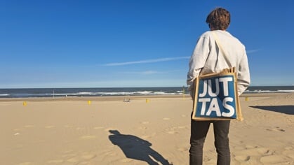 Westlanders gaan samen strand schoonmaken tijdens World Cleanup Day