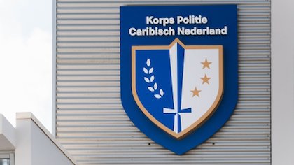 Pick-up met groenten en fruit gestolen bij supermarkt