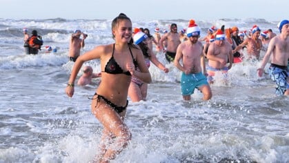 Nieuwjaarsduik Egmond aan Zee 2025: alles dat je moet weten!