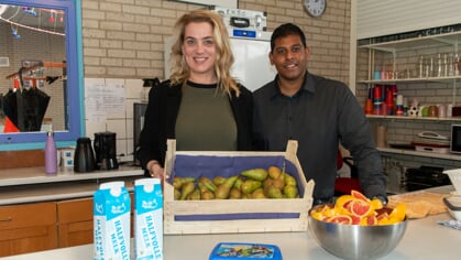 Lunchloket Don Bosco vult lege broodtrommels basisschoolkinderen