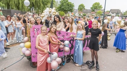 Stralende galaparade van Het Kwekkeveld trekt veel bekijks