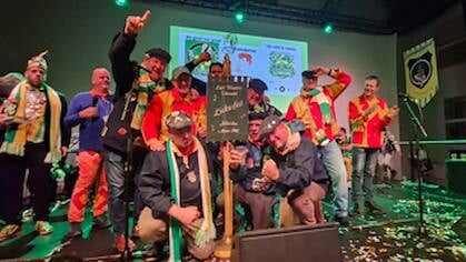 Gineinders winnen het Liekusfist