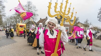 Koude optocht vol pracht en praal