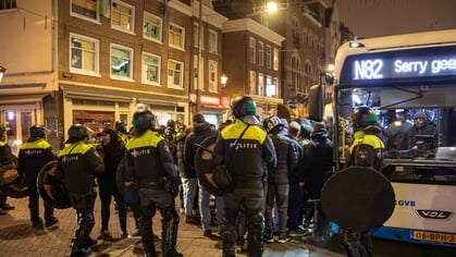 Noodverordening in heel Amsterdam en Amstelveen; demonstratieverbod en fouilleren