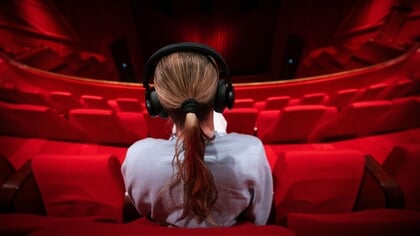 Prikkelvriendelijk genieten van theater bij Cool kunst en cultuur