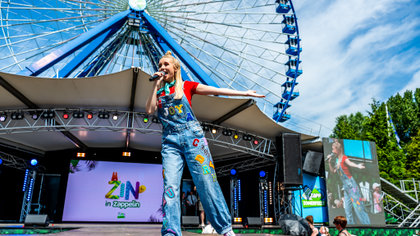 Rosanne Pits geniet van festivaloptreden